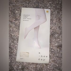 A New Day Blackout Soft sheen Ivory Tights size S/M